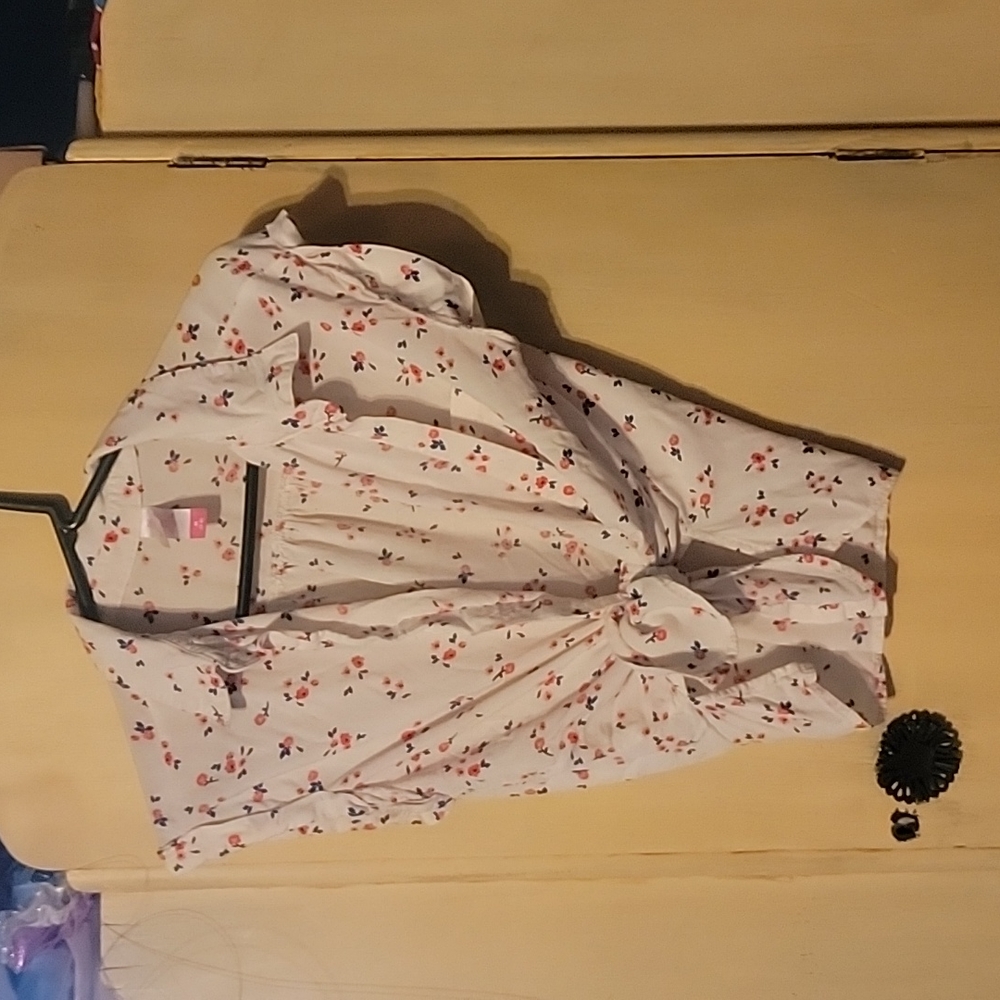 Floral button up